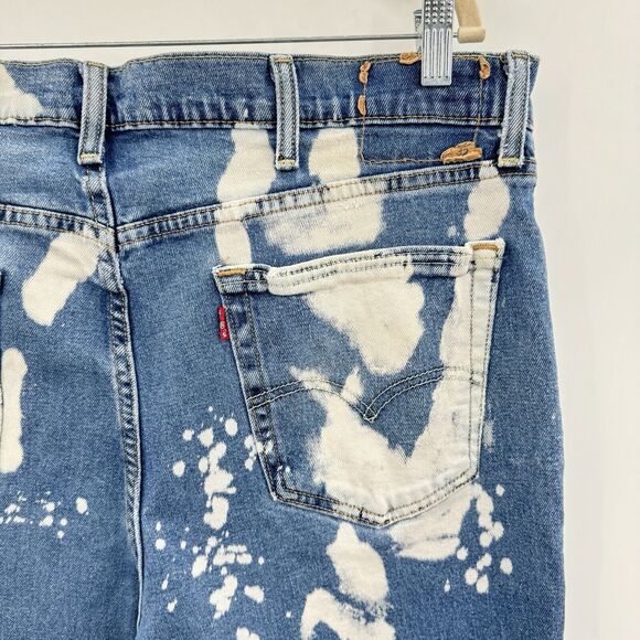 Levi's 541 Athletic Fit Jeans Size 38x32 Blue Bleach Splatter Destroyed Holes - Picture 6 of 12
